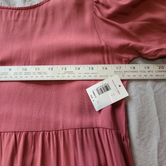 HIATUS womens SZ SM Rose Baby Doll Dress w/scoop back, Puffed sleeve NWT - Picture 2 of 11